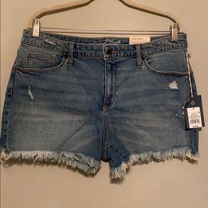 Universal thread jean shorts NWT size 14